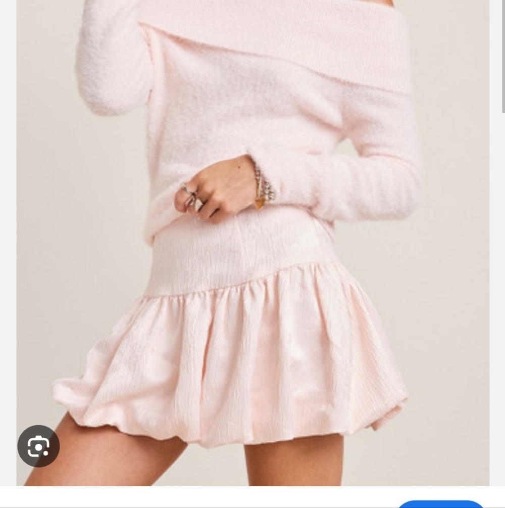 Francesca's‎ Bubble Mini Skirt- Light Pink